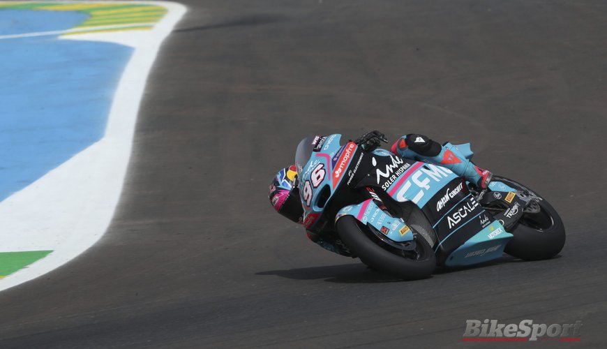 Dani Holgado Triumphs at Heart-Stopping Moto2 Brazilian Grand Prix