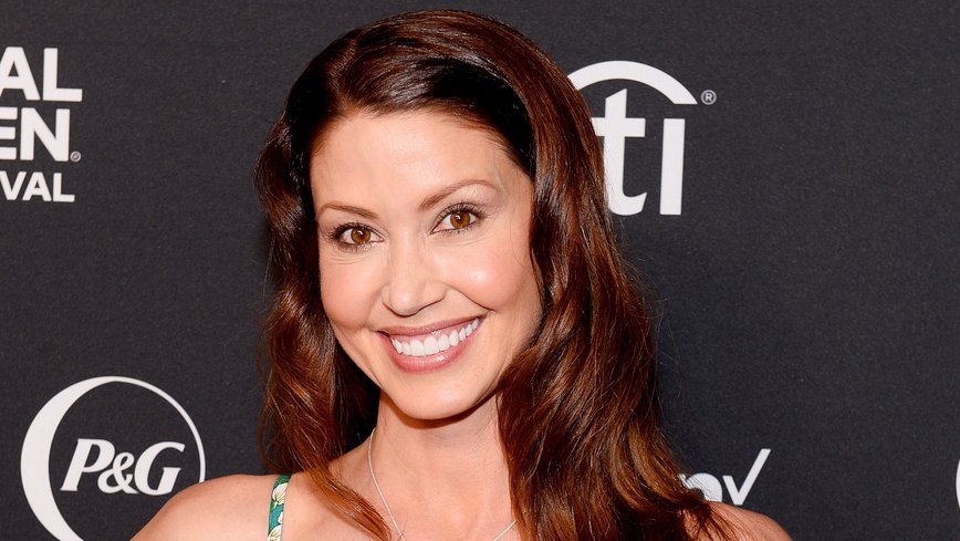 Shannon Elizabeth Stuns in Black Swimsuit During Mauritius Escape