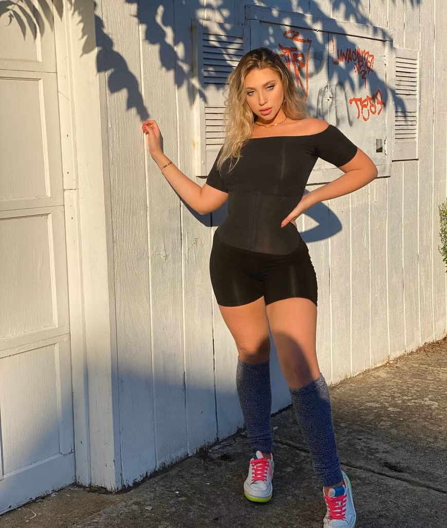 Ava Louise Model Onlyfans
