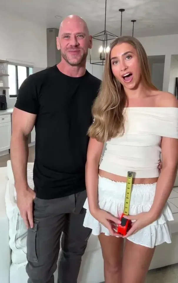 Lily Phillips & Johnny Sins