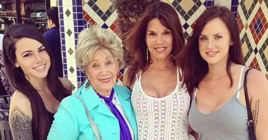 Lynne and Raquel Curtin Celebrity