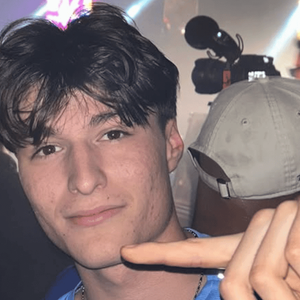 US TikTok Sensation 'Vuncle' Reveals His Love-Hate Relationship with UK Cities