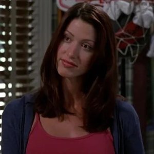 Shannon Elizabeth's OnlyFans Debut: A Million-Dollar Success Story