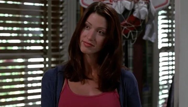 Shannon Elizabeth's OnlyFans Debut: A Million-Dollar Success Story