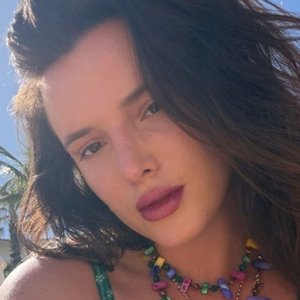 Bella Thorne's Mesmerizing Braless Dress Photo Wows Fans on Instagram