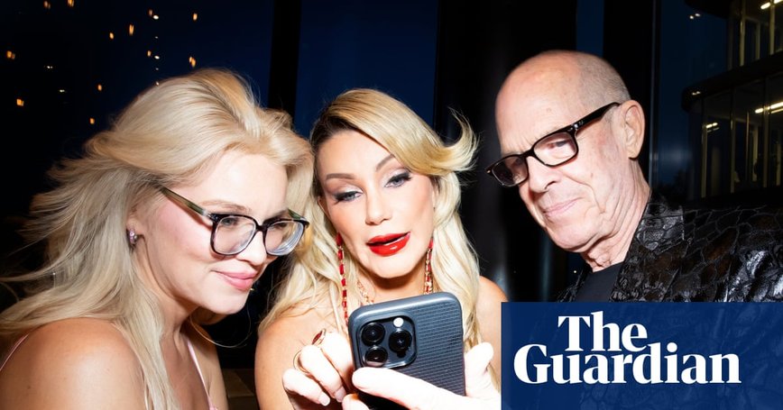 Inside Europe’s Biggest Adult Industry Conference: Glitz, Grit, and AI Glitches