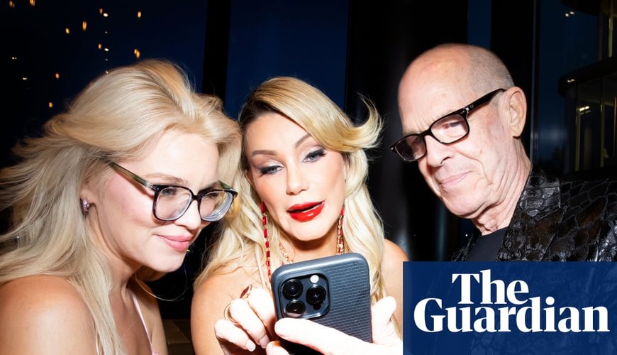 Inside Europe’s Biggest Adult Industry Conference: Glitz, Grit, and AI Glitches