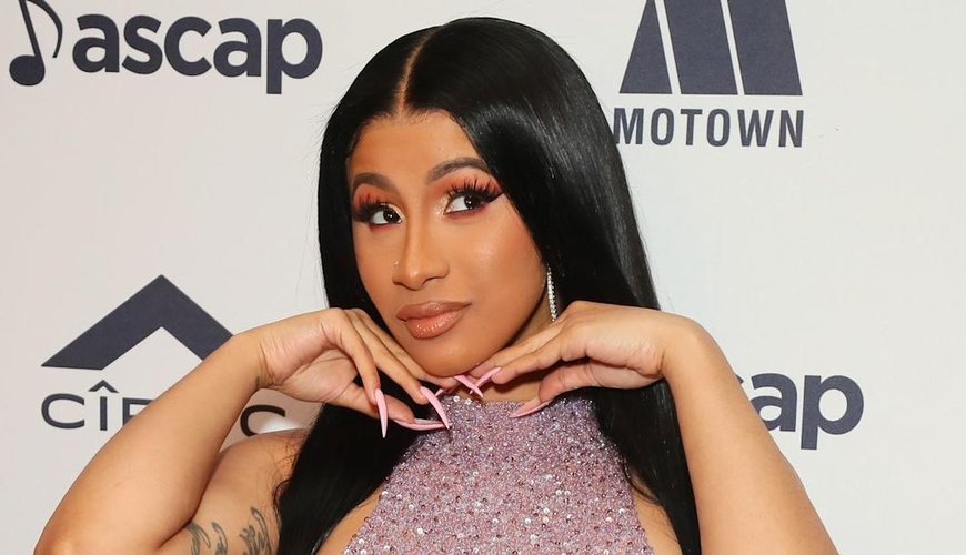 Cardi B Wore This Incredible Chain-Mail Column Gown During the 2023 Grammys