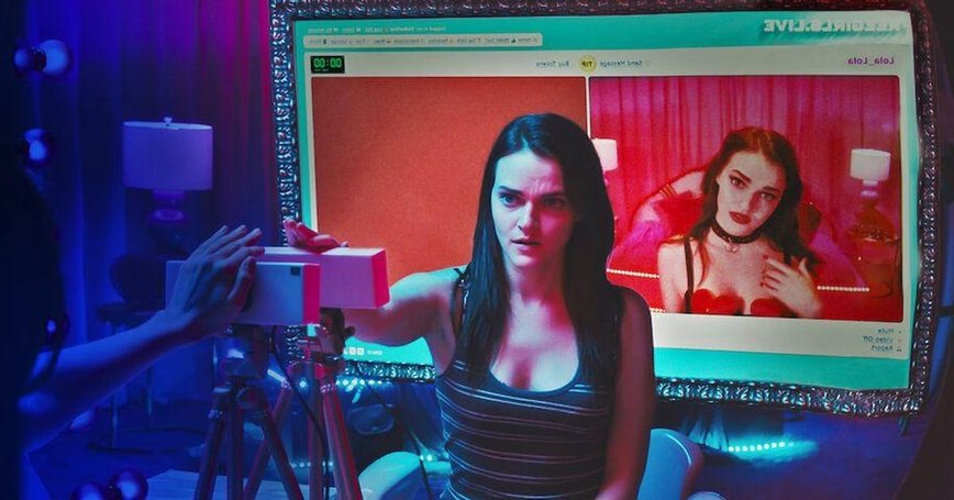 OnlyFans Dilemma: When Supporting a Friend Gets Awkward