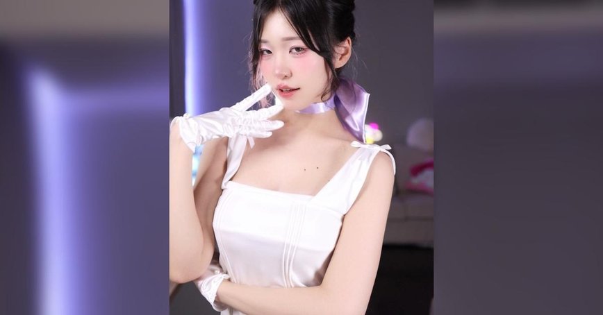 Meriol Chan: The Cosplayer Dominating OnlyFans with Grace and Grit