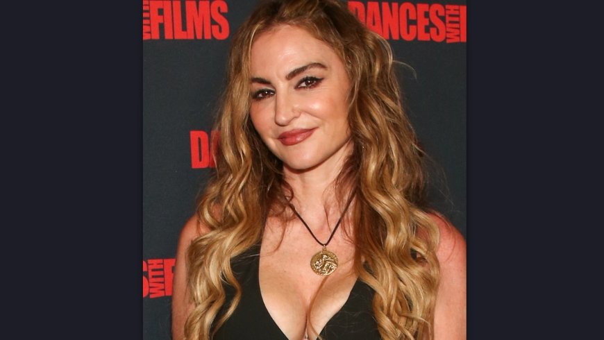 Drea de Matteo Takes Her Clothes Off To Stop Geoengineering