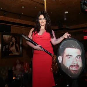 Jenelle Evans' Social Media Spats: From Family Feuds to Former Friends