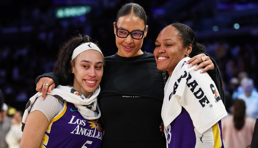 Liz Cambage’s Spicy Advice: WNBA Stars Should Cash In Beyond the Court!