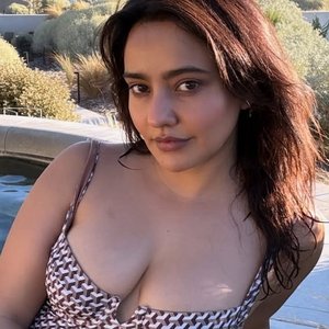 Neha Sharma's Hilarious Take on Rumors of Her Switching Careers to Food Blogging