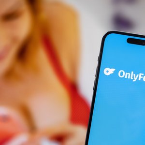 Top 10 British OnlyFans Creators to Follow in 2025: A Spicy Dive into the UK Scene