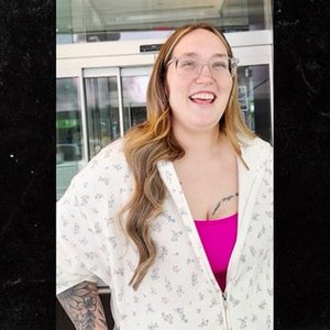 Pumpkin's Profitable OnlyFans Journey: Nearly 6-Figures in Just Weeks!