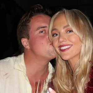 Annie Knight's Unconventional Love Story: Fiancé Supports Her New Dating App Adventure