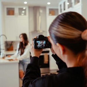 How Digital Creators Are Thriving from Home: The New Career Frontier