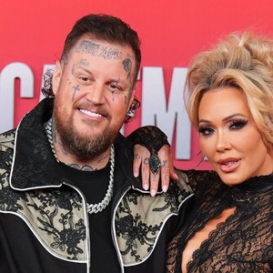 Country Star Jelly Roll Opens Up About Divorce and Friendship with Bunnie XO