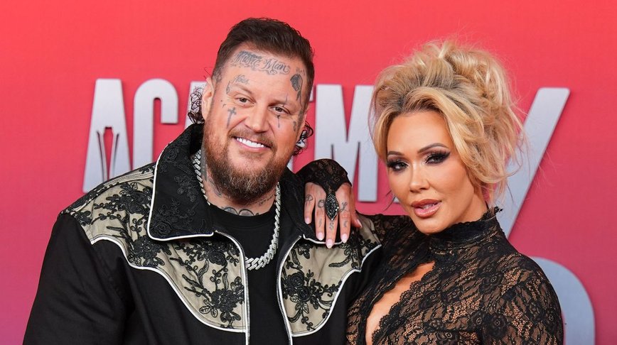 Country Star Jelly Roll Opens Up About Divorce and Friendship with Bunnie XO