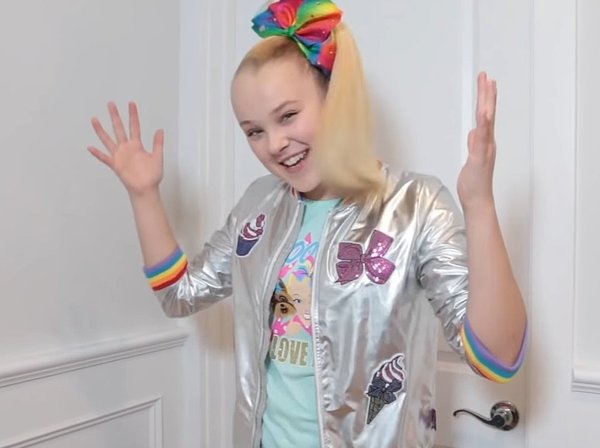 JoJo Siwa 2.jpg