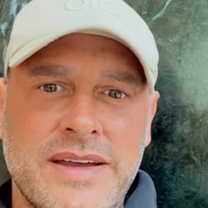 Lee Andrews Joins OnlyFans as Travel Ban Drama Unfolds