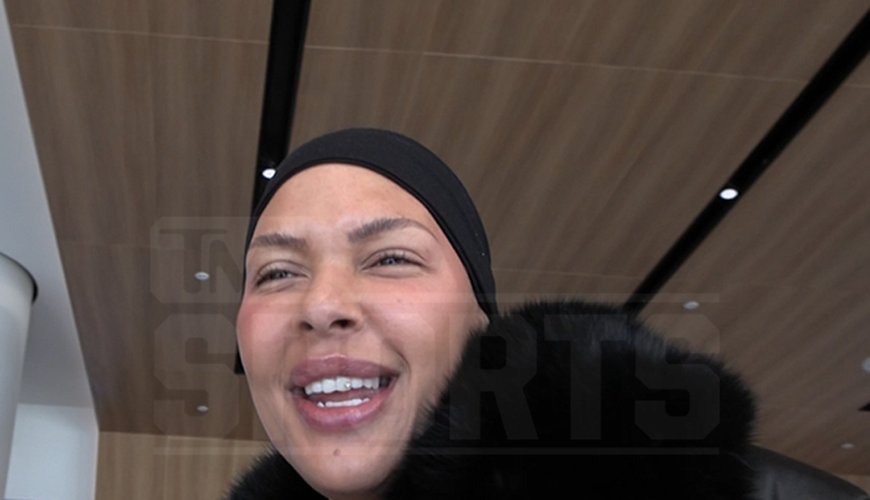 Liz Cambage Urges WNBA Stars to Cash In Off the Court with OnlyFans Success