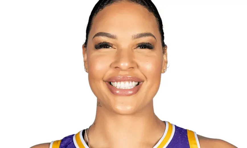 Liz Cambage Spills the Tea: OnlyFans Outpays WNBA, Urges Players to Cash In Elsewhere