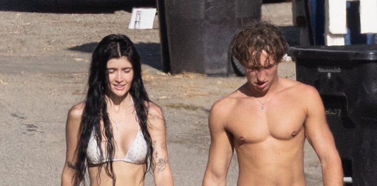 Sibling Sensations: Lola and Sami Sheen's Divergent Lifestyles Take Center Stage