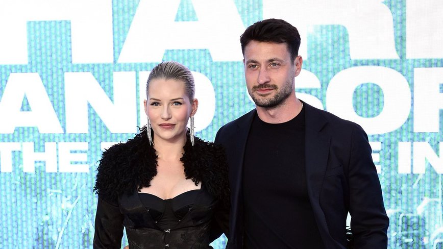 Lottie Moss Stuns at Billie Eilish Premiere with New Beau Amid Financial Struggles