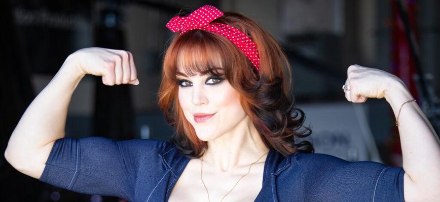 Molly Stewart's Content Empire: The Secret to Her Success