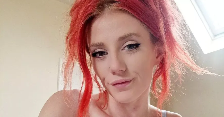 Mum paying for children's Christmas by posting adult content online