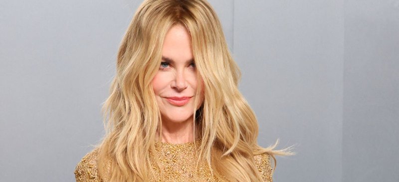 Nicole Kidman Gets a Crash Course on OnlyFans from Elle Fanning