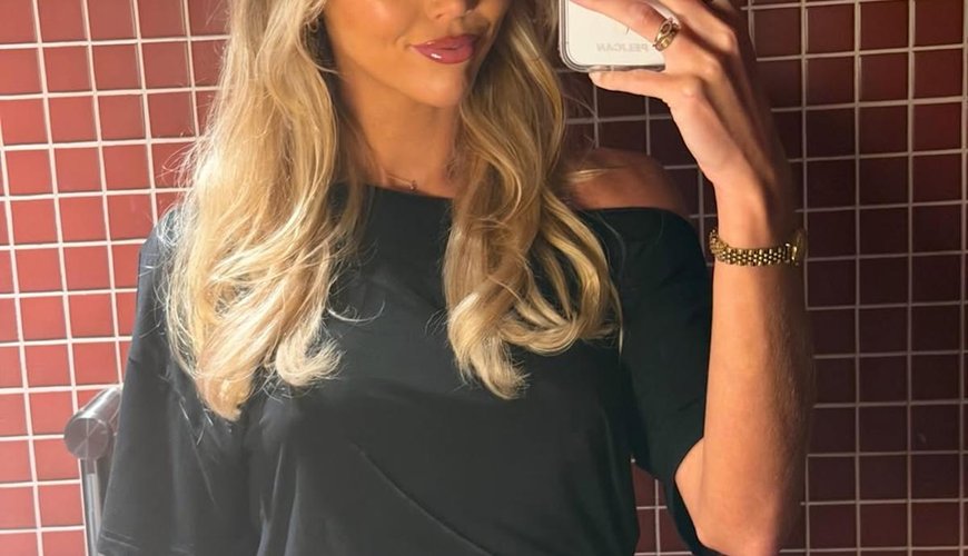 OnlyFans Sensation Annie Knight Talks 'Wholesome' Vibes Despite High Body Count