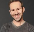 OnlyFans Tycoon Leo Radvinsky Cashes In $472 Million as Platform Profits Soar!