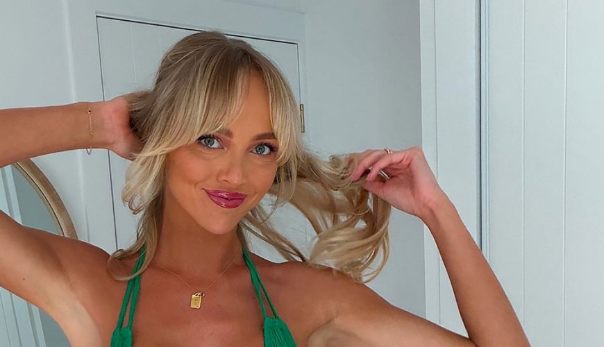 Annie Knight Stuns in Green Bikini with a Touch of Glam