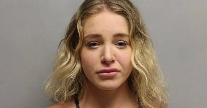 Courtney Clenney's Legal Drama Heats Up: Defense Examines Murder Weapons