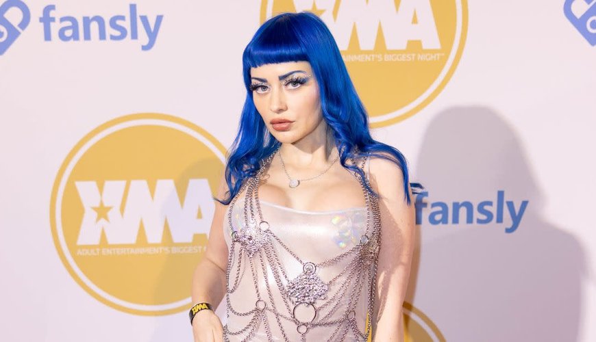 OnlyFans Sensation Jewelz Blu Channels Kylie Jenner with Stunning Reveal