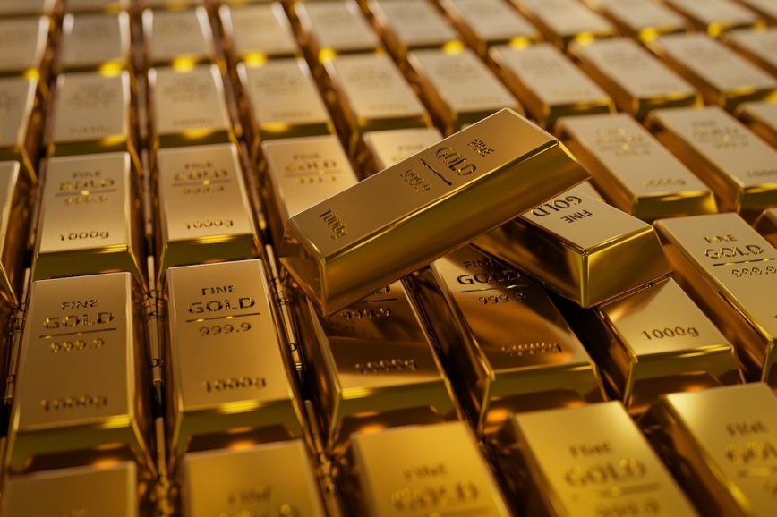 Gold Prices Soar to Record $4,860 Amidst Global Tensions