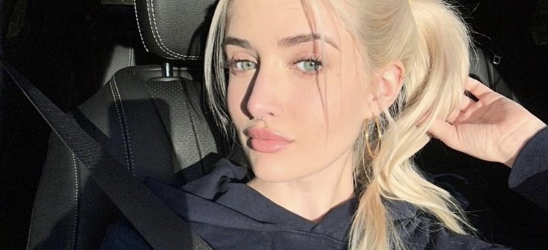 Sami Sheen Turns Heads in Dazzling Coachella Ensemble