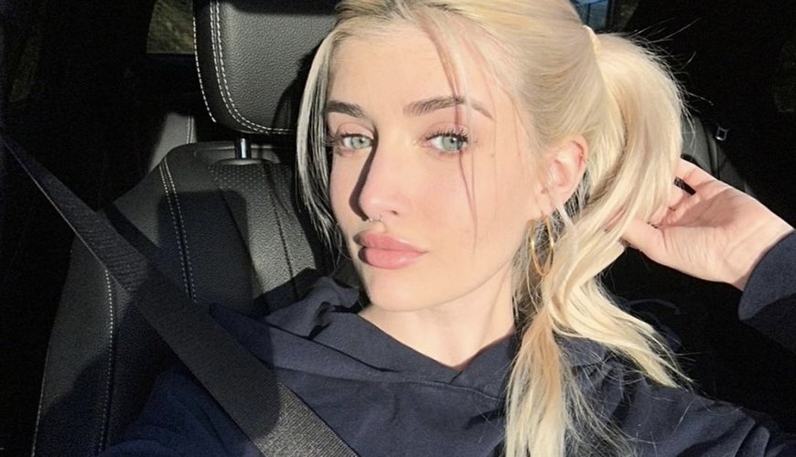 Sami Sheen Turns Heads in Dazzling Coachella Ensemble