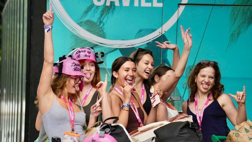 Gold Coast Glitters as Schoolies and OnlyFans Star Kay Manuel Take Center Stage