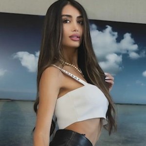 Glamorous Grifter Accused of Duping Older Men in High-Stakes Heists