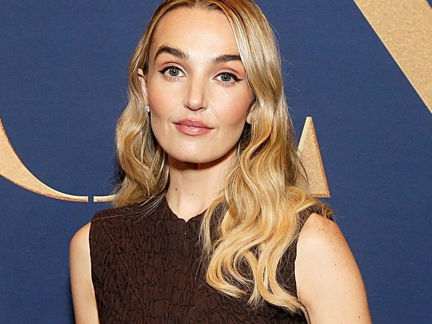 Chloe Fineman's Camp Counselor Confession Sparks Outrage