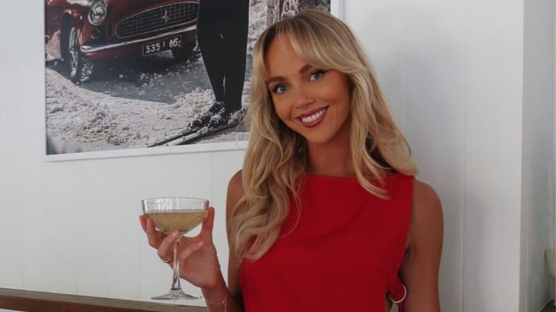 Social Media Star Annie Knight