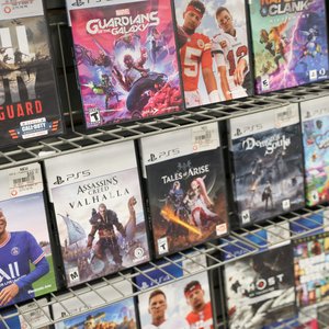 Sony Waves Goodbye to Discs: PlayStation Games Go Fully Digital