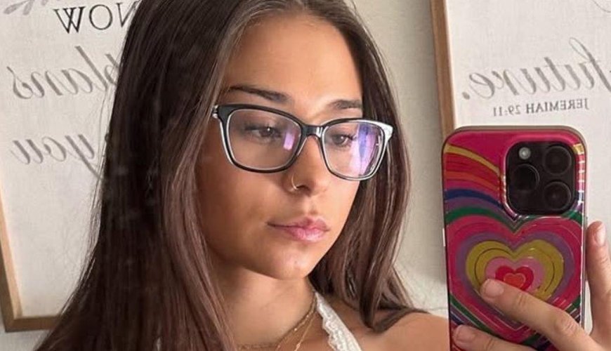 Sophie Rain's Sizzling Snap Reignites Fan Frenzy and Sparks Debate