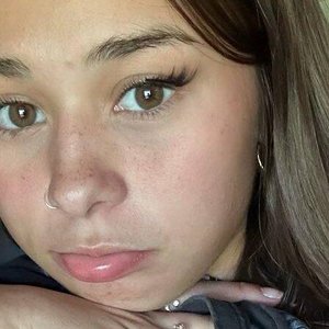 Sophie Rain Heats Up Winter with Sizzling Bikini and Lingerie Looks