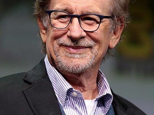 Steven Spielberg (36057844341) (cropped).jpg