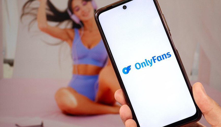 Unmasking OnlyFans 'Managers': The Dark Side of Digital Glamour